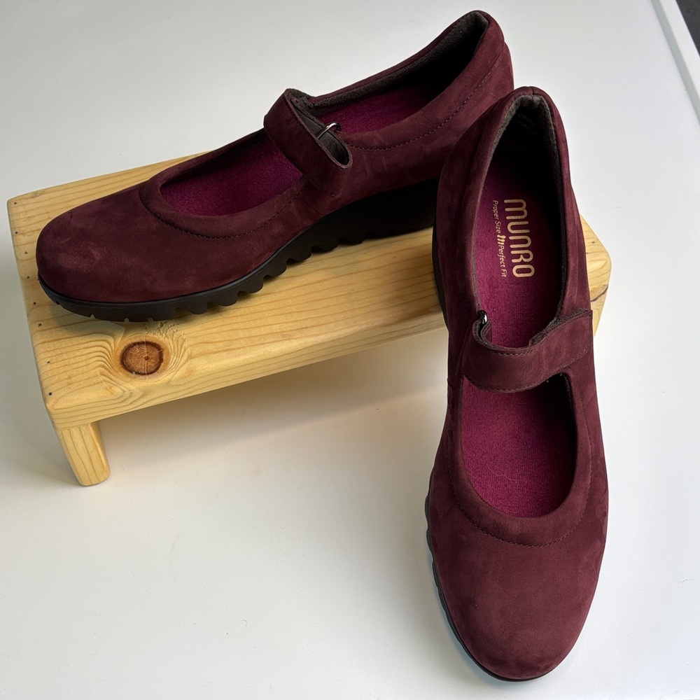 Munro Mary Jane Shoes Burgundy Womens 10 M Suede Wedge Walking Comfort USA